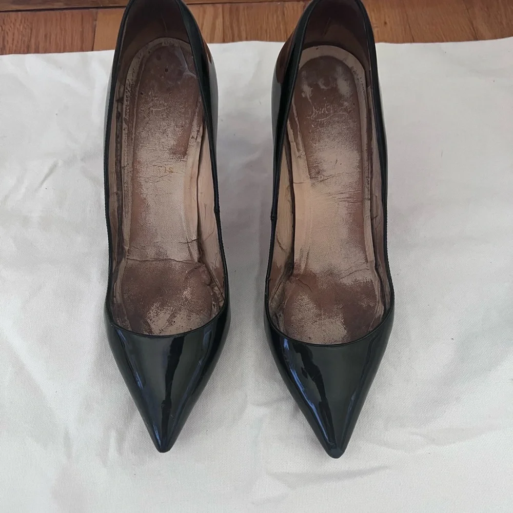 Christian Louboutin Black Patent Pointed pump - Picture 5 of 5